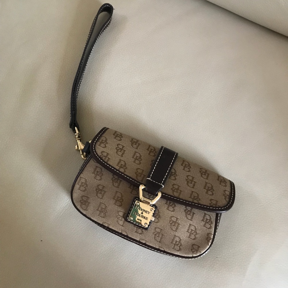 Dooney & Bourke Wristlet